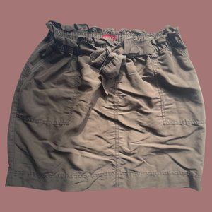 SOLD - Merona Olive Green Skirt with Pockets - Large